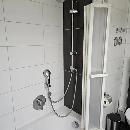 Zimmer In Schoener Panoramawohnung Accommodatie bij particulieren *