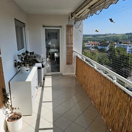 Zimmer In Schoener Panoramawohnung Accommodatie bij particulieren Benningen am Neckar