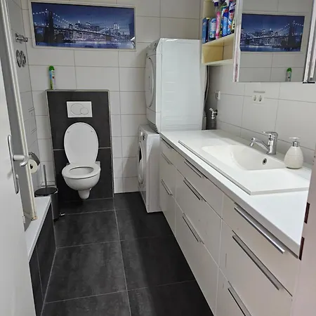 Accommodatie bij particulieren Zimmer In Schoener Panoramawohnung Benningen am Neckar